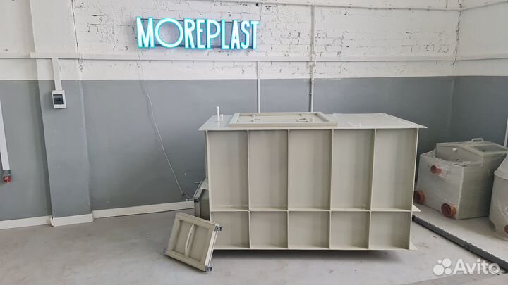 Ёмкость для перевозки живой рыбы (e9u6)