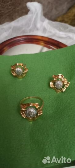 Золотые серьги