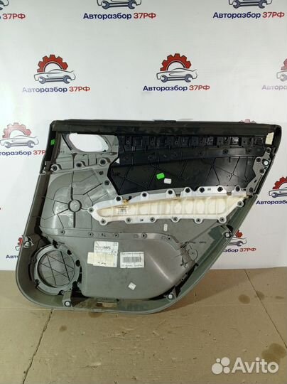 Обшивка двери Peugeot 308