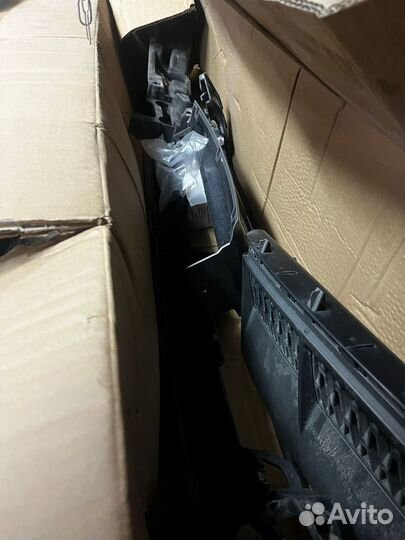 Бампер передний на Range Rover Vogue