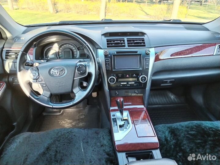 Toyota Camry 2.5 AT, 2014, 130 000 км