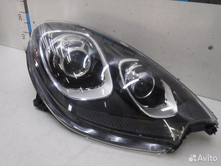 Фара правая Porsche Macan