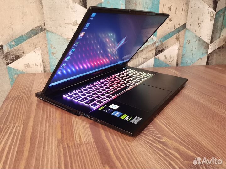 Clevo X370 RTX4080 i9 13900HX + 2K 240Hz В наличии