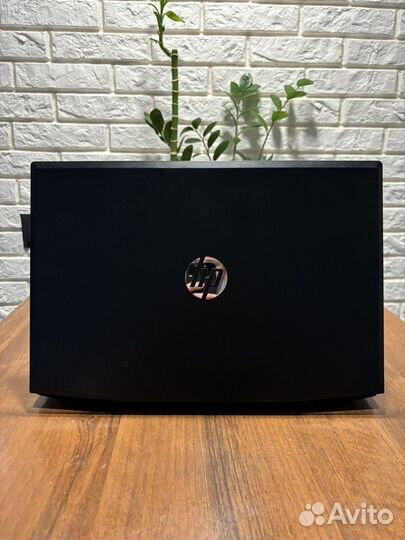 Ноутбук Hp для игр i5/GTX 1050