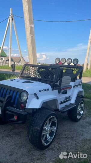 Детский электромобиль jeep