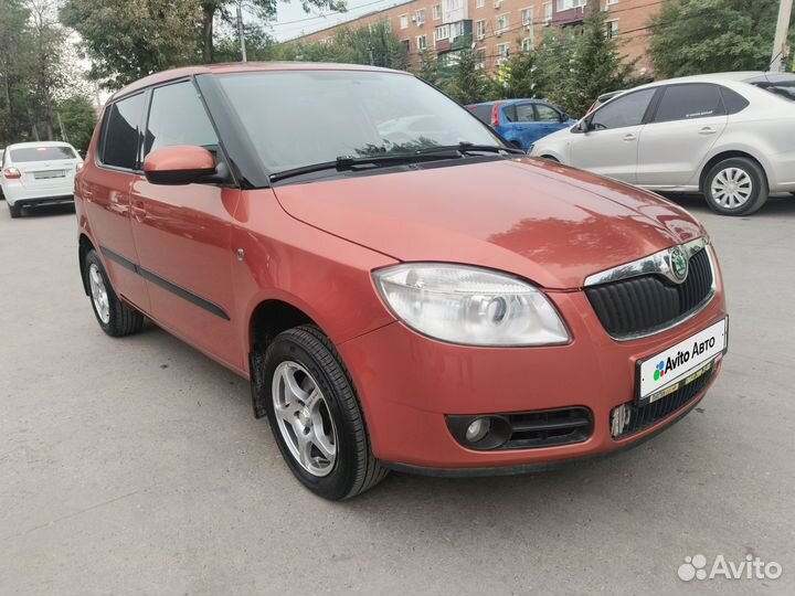 Skoda Fabia 1.6 AT, 2010, 133 303 км