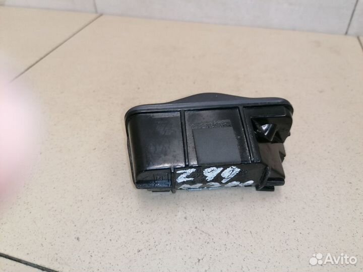 Пепельница задняя (в дверь) 300M 1998-2004