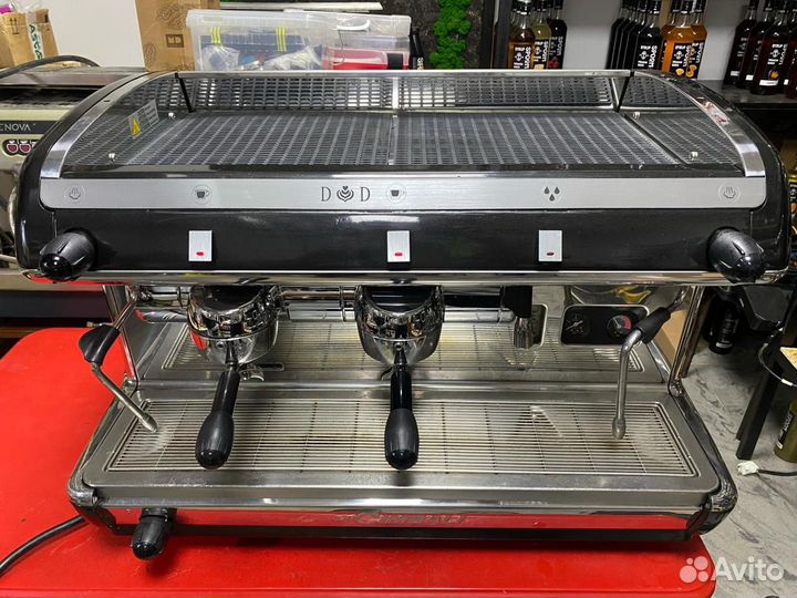 Кофемашина и кофемолка комплект