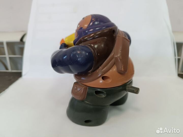 Игрушка хеппи Милл McDonald's 2002год