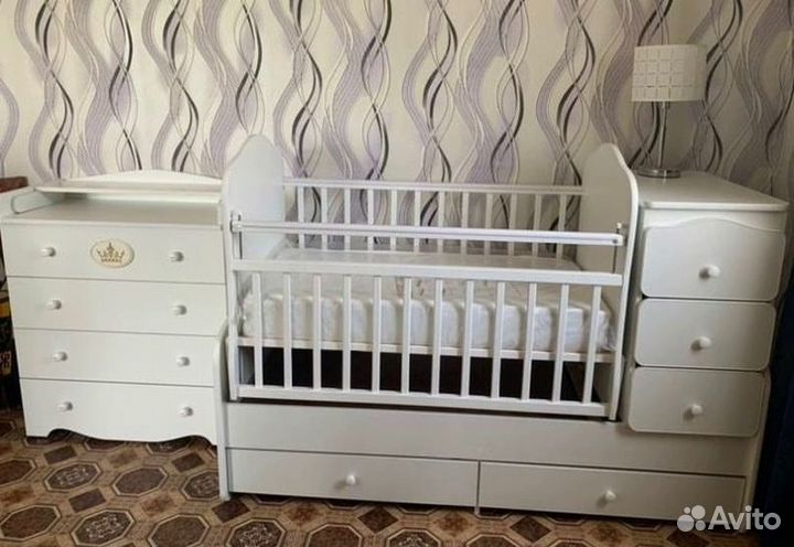 Детская кроватка