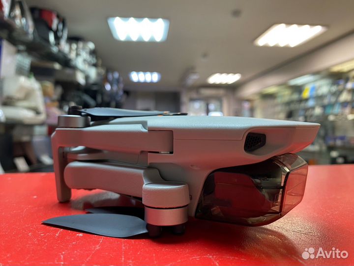 Квадрокоптер DJI Mini 4K