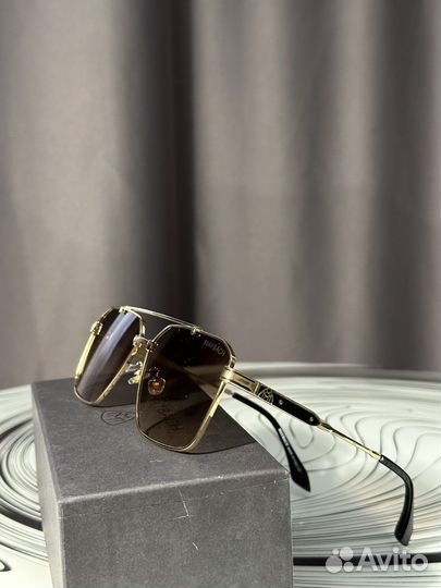 Солнцезащитные очки