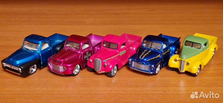 GMC,Ford,Chevrolet,Chrysler пикапы 1:64