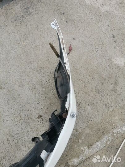 Бампер передний Nissan Teana J31