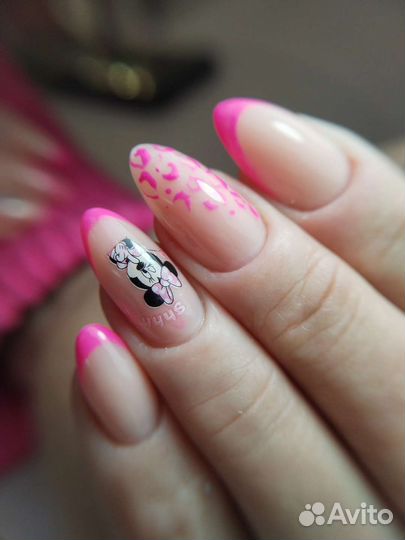 Маникюр с покрытием гель-лаком