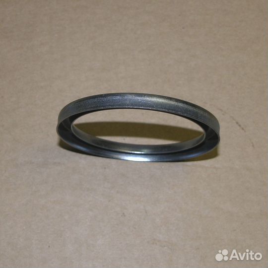 Обойма пыльника рулевого пальца маз