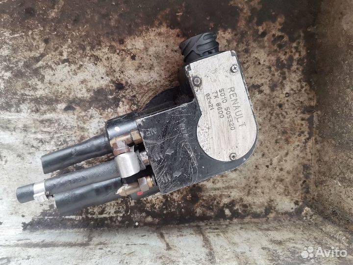 Топливозаборник Renault Premium Magnum Kerax
