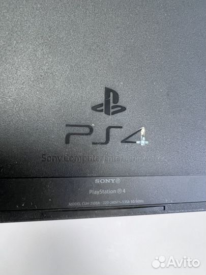 Игровая приставка Sony PlayStation 4