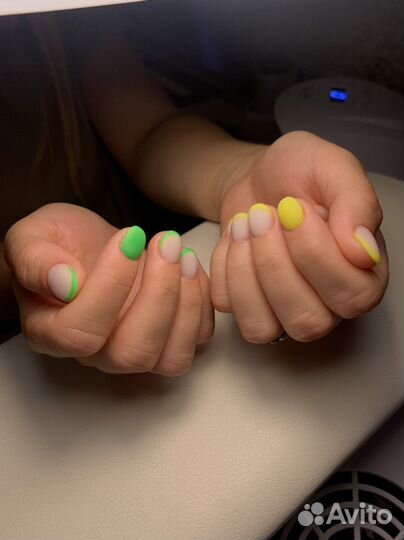 Маникюр педикюр