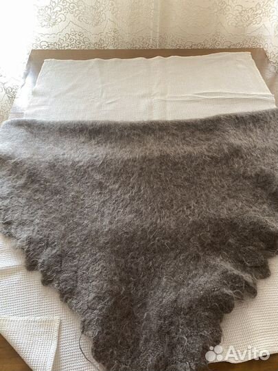 Пуховый платок новый