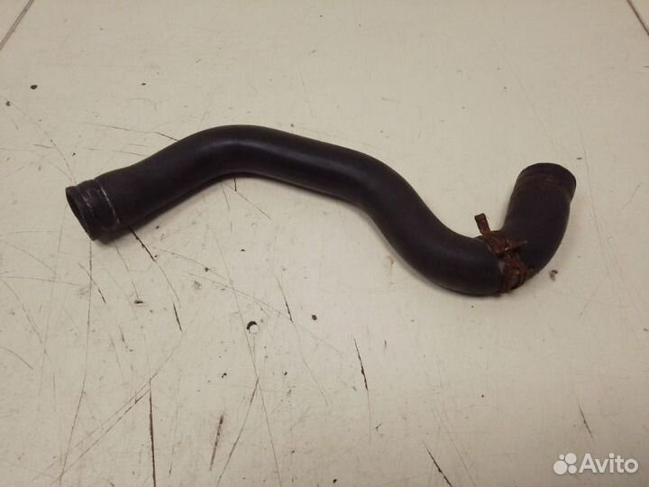 Патрубок радиатора нижний Peugeot 307 5-дверный