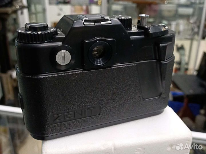 Фотоаппарат зенит 122 без объектива и футляра