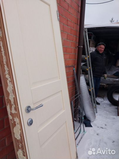 Двери межкомнатные с коробкой деревянные