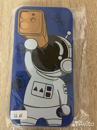 Чехол на iPhone 11