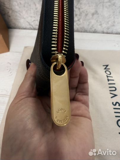 Louis vuitton кошелек zippy