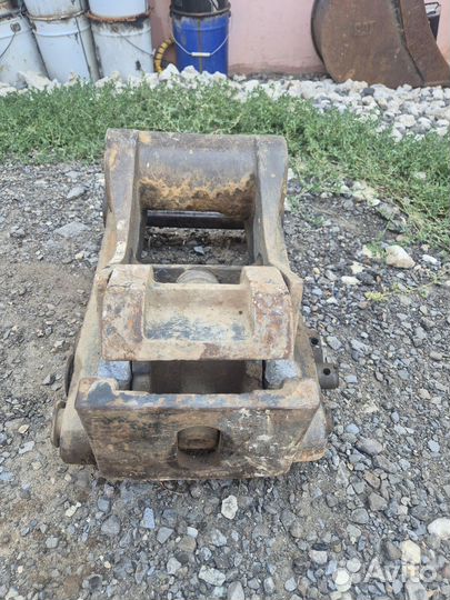 Квик-каплер (быстросъём)для экскаватора-погрузчика