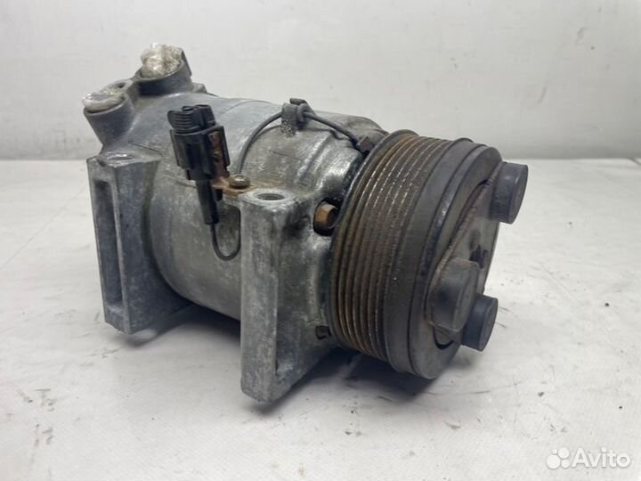 Компрессор кондиционера Infiniti Qx56 5.6 2010