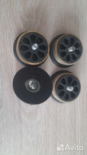 Шипы под сабвуфер и акустику