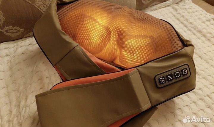 Массажная подушка для шеи