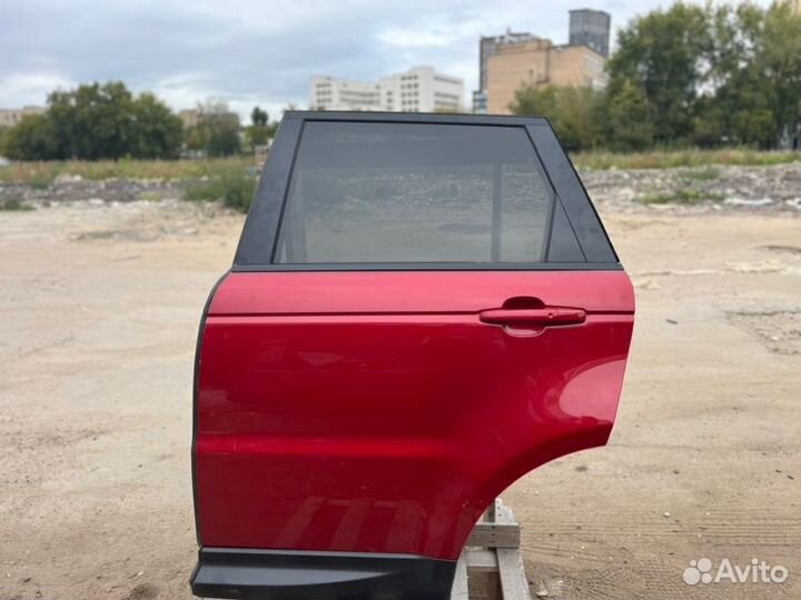 Дверь задняя левая Land Rover Range Rover Sport 2