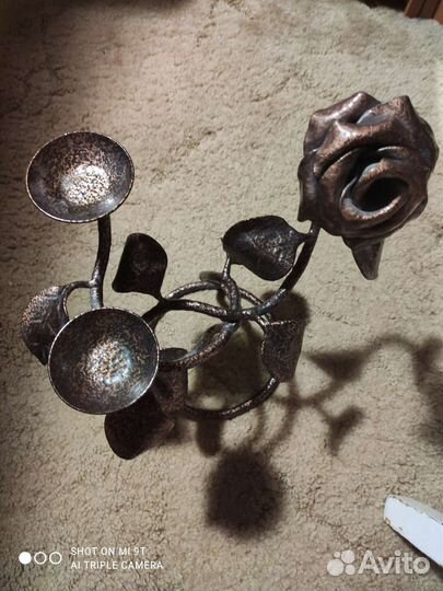 Кованый подсвечник роза