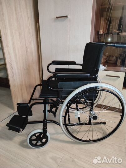 Инвалидная коляска новая