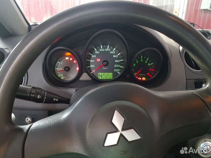 Mitsubishi Colt 1.3 AMT, 2006, 242 125 км