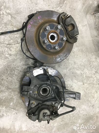 Поворотный кулак Ниссан Тиана J32 2008 год