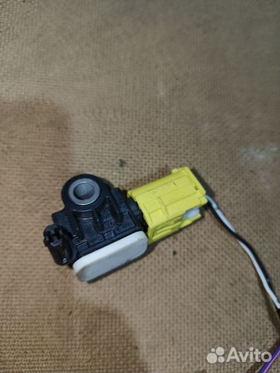 Датчики удара Mitsubishi ASX