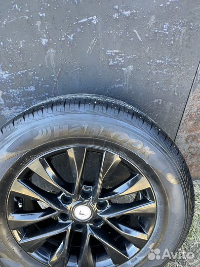 R18 Hankook Dynapro HP2 RA33 265/65, PCD 6x139.7 DIA 106.2