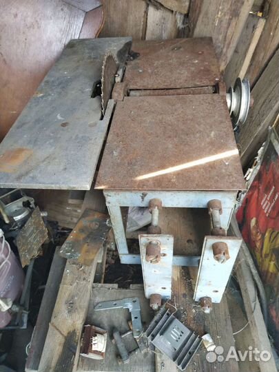 Деревообрабатывающий станок