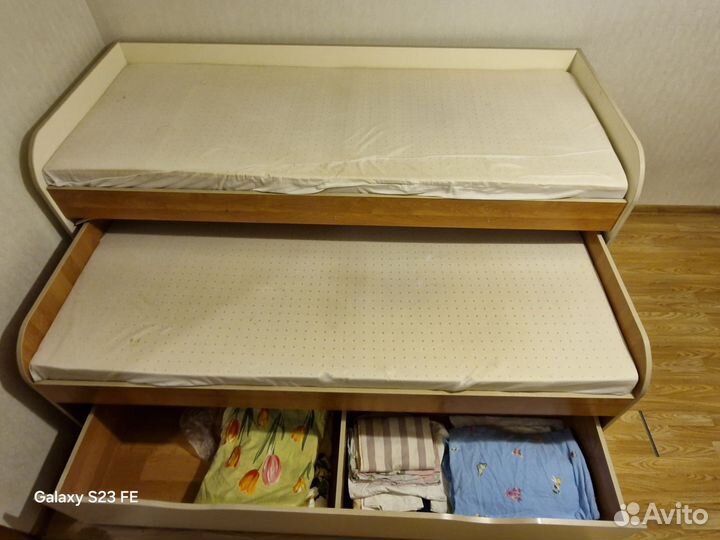 Детская кровать двухярусная раздвижная 80х200