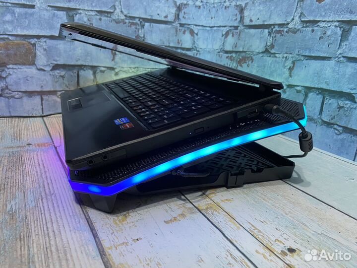 Ноутбук lenovo i5/6Gb/SSD+HHD