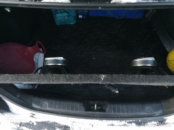 Полка с колонками