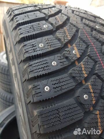 Bridgestone Blizzak Spike-01 255/45 R18 103T