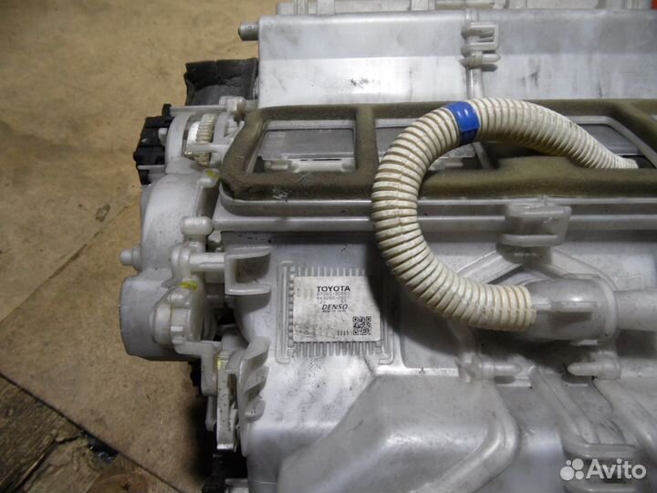 Корпус печки lexus GS 350