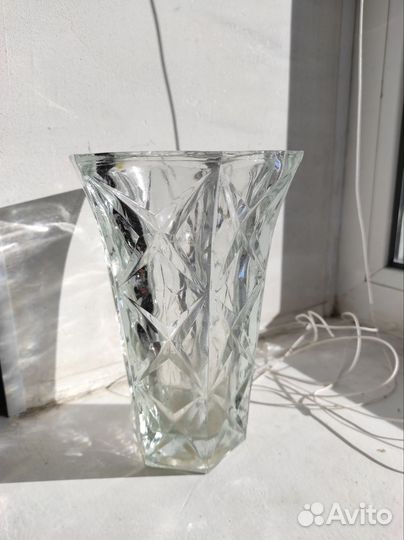 Хрустальная ваза