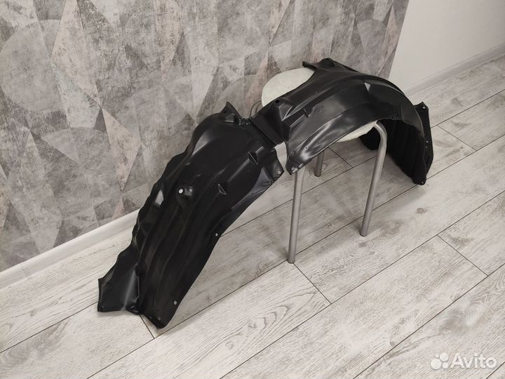Подкрылок передний правый Mazda 3 BM 2013-2019