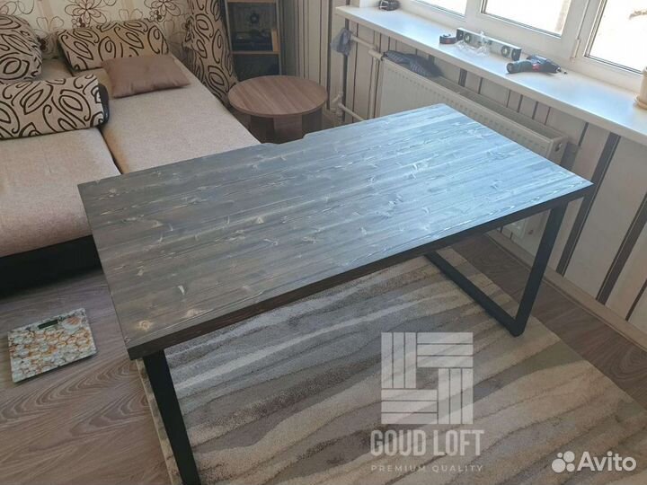 Компьютерный стол в стиле лофт