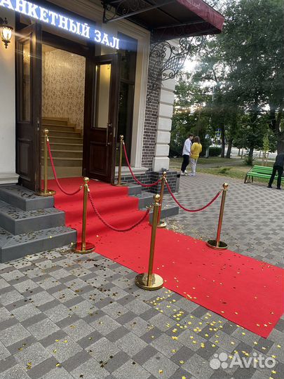 Стойки Столбики для красной дорожки